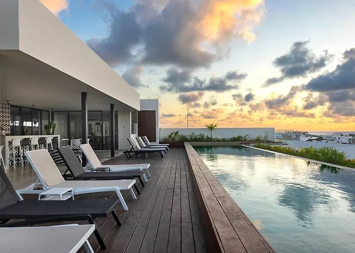Apartment Rooftop Pool & Stylish Retreat In Playa del Carmen