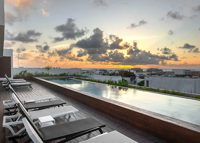 Apartment Rooftop Pool & Stylish Retreat In Playa del Carmen